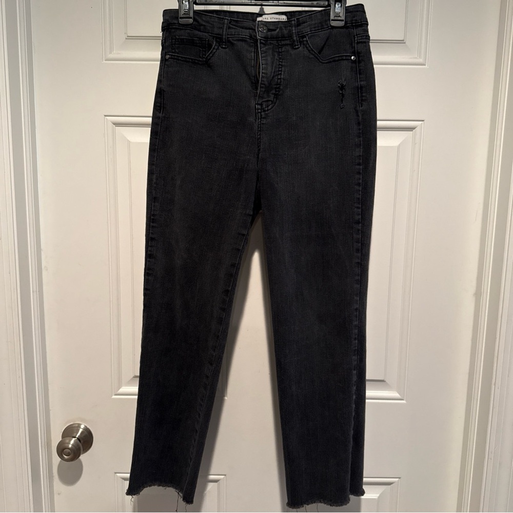 SOCIAL STANDARD by SANCTUARY High Rise Crop Straight Jeans Sz 8 Distressed Black